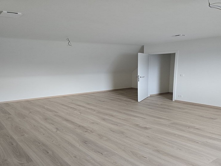 Makua Services Building